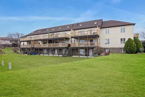5060 Spinnaker Ln #A, Crown Point, IN 46307 photo 4