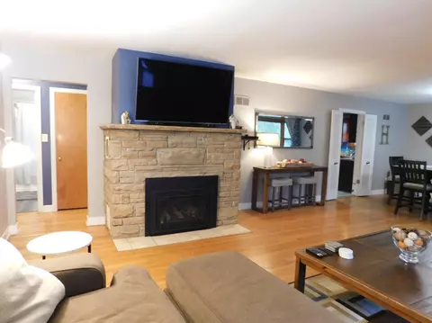 223 Beverly Pl, Munster, IN 46321 photo 10
