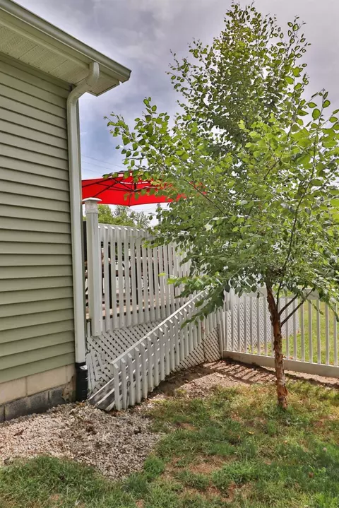 105 W Mentor St, Kouts, IN 46347 photo 22