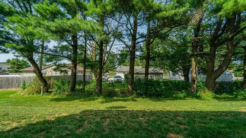 218 Sweetbriar Ct, Lowell, IN 46356 photo 3
