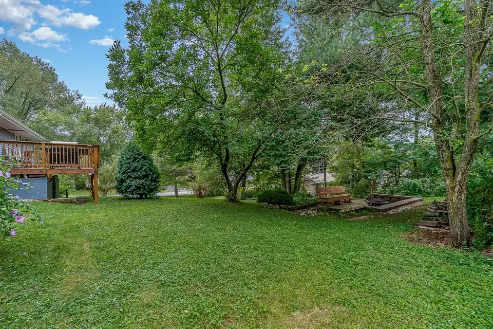  154 Bogata St, Valparaiso, IN 46385 photo 3