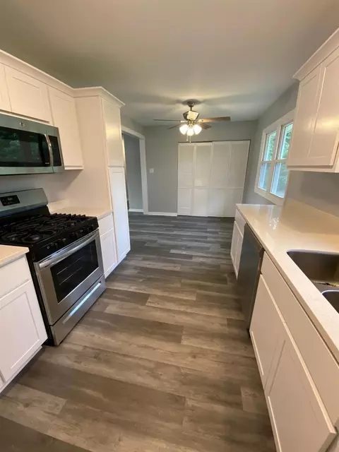 10435 N 486, De Motte, IN 46310 photo 6