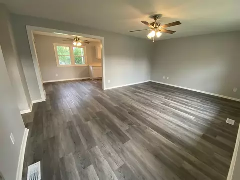 10435 N 486, De Motte, IN 46310 photo 2