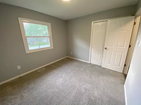 10435 N 486, De Motte, IN 46310 photo 23