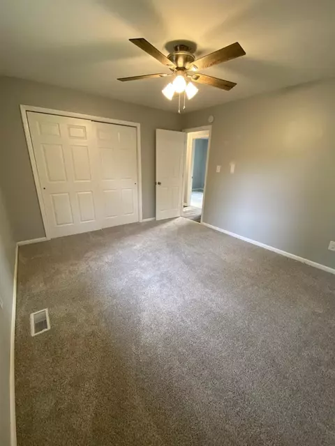 10435 N 486, De Motte, IN 46310 photo 20