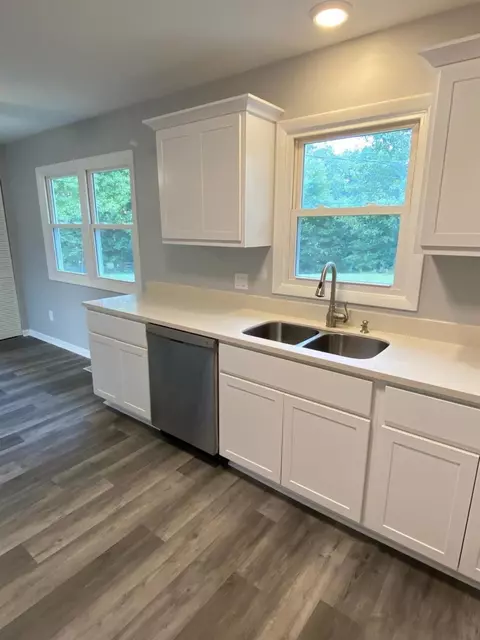 10435 N 486, De Motte, IN 46310 photo 7