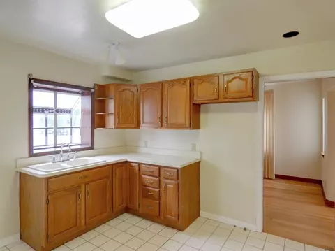 1345 W 35th Ave, Gary, IN 46408 photo 5