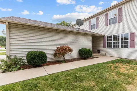 682 Dearborn Rd #D, Valparaiso, IN 46385 photo 2