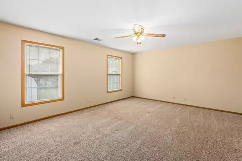 682 Dearborn Rd #D, Valparaiso, IN 46385 photo 11