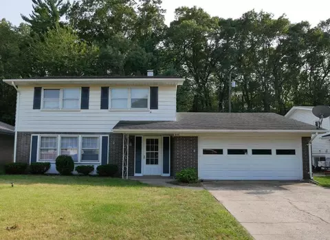 8301 Hickory Ave, Gary, IN 46403 photo 2