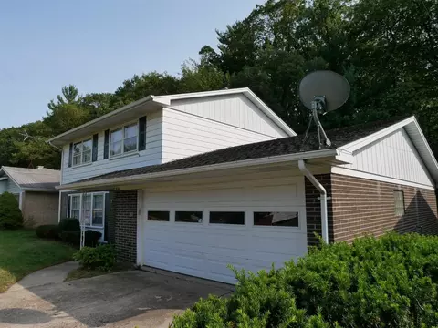 8301 Hickory Ave, Gary, IN 46403 photo 3