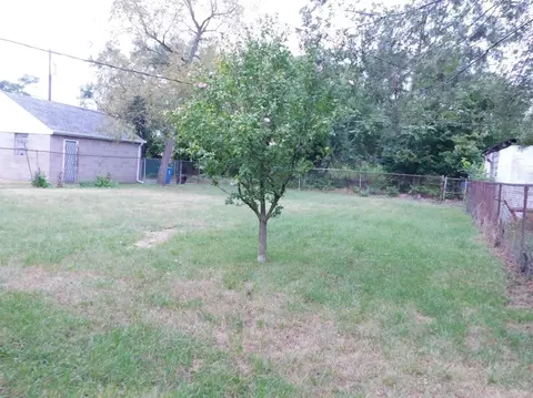 2538 W 13th Ave, Gary, IN 46404 photo 3