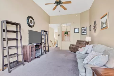 8010 Knickerbocker Pl, Dyer, IN 46311 photo 4