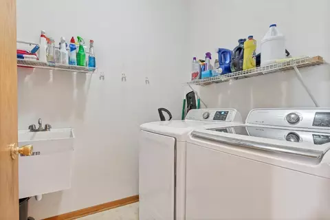8010 Knickerbocker Pl, Dyer, IN 46311 photo 18