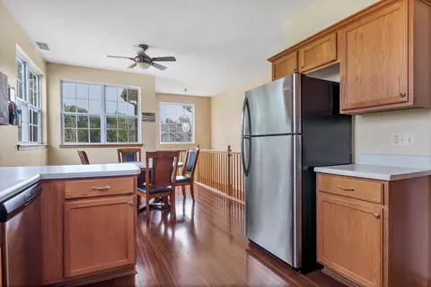 8010 Knickerbocker Pl, Dyer, IN 46311 photo 10