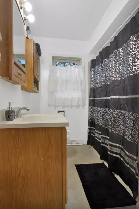 3235 W 40th Ave, Gary, IN 46408 photo 7