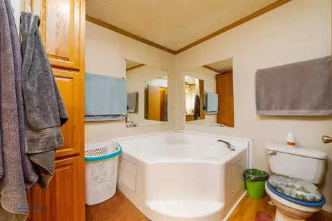10865 N 593, De Motte, IN 46310 photo 26
