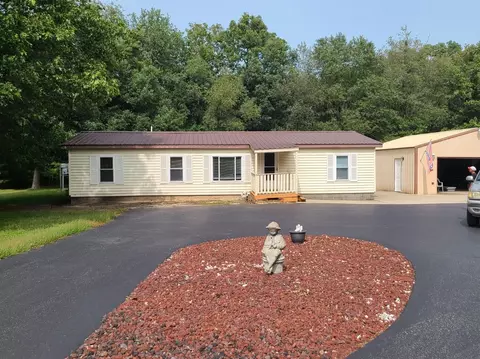 9597 Barbara Ct, De Motte, IN 46310 photo 1