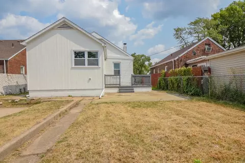 330 Roosevelt St, Gary, IN 46404 photo 3