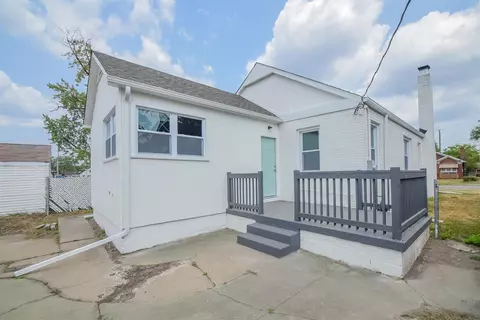 330 Roosevelt St, Gary, IN 46404 photo 4