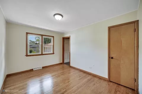 813 N Jay St, Griffith, IN 46319 photo 10