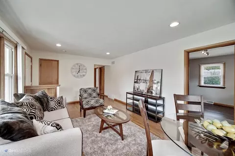 813 N Jay St, Griffith, IN 46319 photo 3