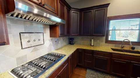 1110 Mary Ellen Dr, Crown Point, IN 46307 photo 3