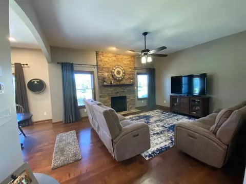 1110 Mary Ellen Dr, Crown Point, IN 46307 photo 4