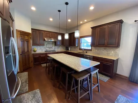 1110 Mary Ellen Dr, Crown Point, IN 46307 photo 2