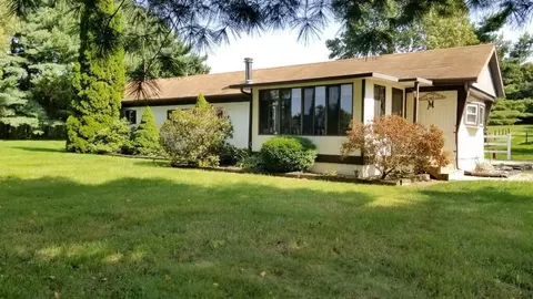 4203 N 175, La Porte, IN 46350 photo 1