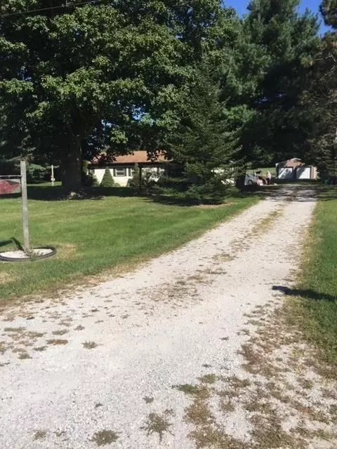 4203 N 175, La Porte, IN 46350 photo 3