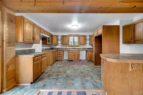 286 Melton Rd, Burns Harbor, IN 46304 photo 7