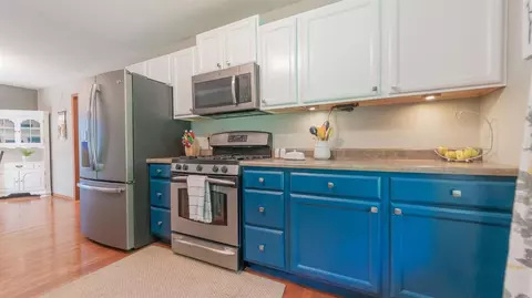 185 E Pine St, Wheatfield, IN 46392 photo 11