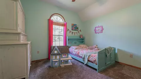 185 E Pine St, Wheatfield, IN 46392 photo 19