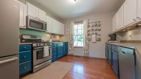 185 E Pine St, Wheatfield, IN 46392 photo 10