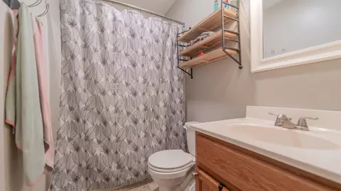 185 E Pine St, Wheatfield, IN 46392 photo 20