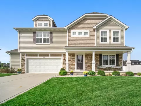 8818 Teal Pl, Saint John, IN 46373 photo 1