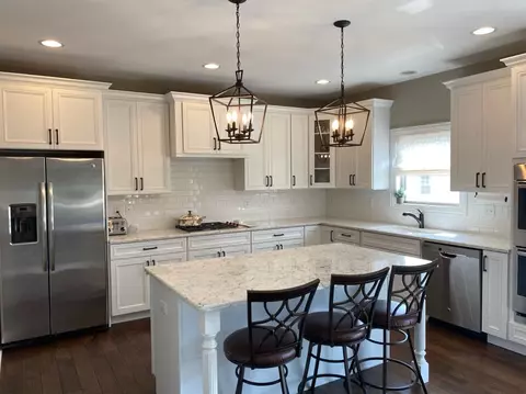 2653 Walker Dr, Valparaiso, IN 46385 photo 6