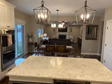 2653 Walker Dr, Valparaiso, IN 46385 photo 8