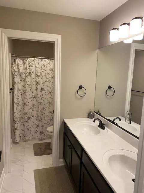 2653 Walker Dr, Valparaiso, IN 46385 photo 15