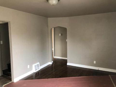 592 Taney Pl, Gary, IN 46404 photo 4