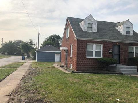 592 Taney Pl, Gary, IN 46404 photo 2