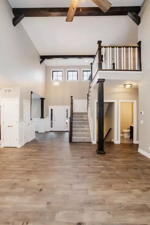 295 W Thistle Rd, Valparaiso, IN 46385 photo 11