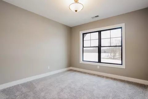 295 W Thistle Rd, Valparaiso, IN 46385 photo 43