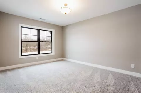 295 W Thistle Rd, Valparaiso, IN 46385 photo 41