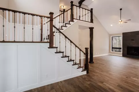 295 W Thistle Rd, Valparaiso, IN 46385 photo 7