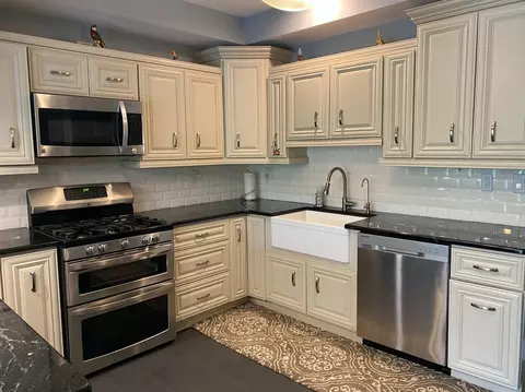 512 Hillside Dr, Dyer, IN 46311 photo 9