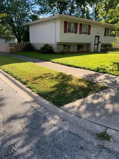 727 E 40th Pl, Griffith, IN 46319 photo 2