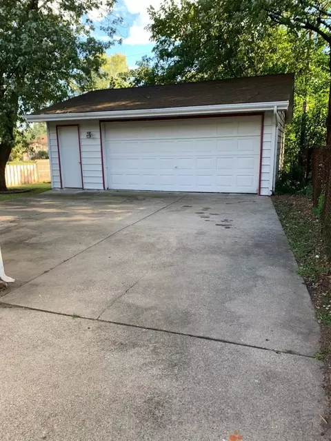 727 E 40th Pl, Griffith, IN 46319 photo 5