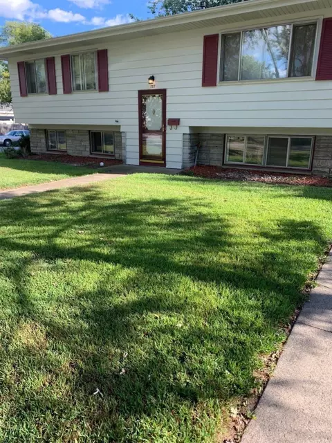 727 E 40th Pl, Griffith, IN 46319 photo 3